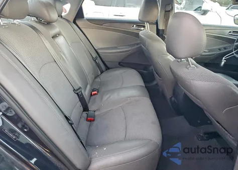 2013 Hyundai Sonata Se z USA, uszkodzony, nr VIN 5NPEC4AC8DH627681